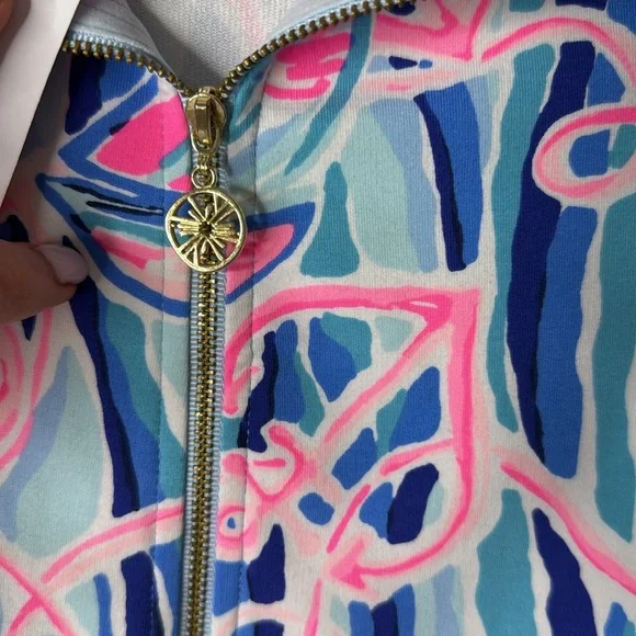 Lilly Pulitzer Skipper Popover, UPF50+ in Skim Blue Reel Nauti, Small. - Picture 10 of 13